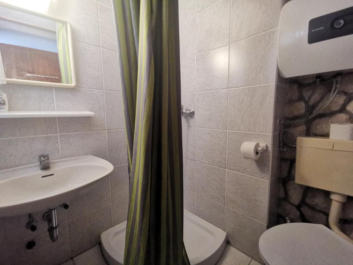 דראמליי Apartments Niko מראה חיצוני תמונה