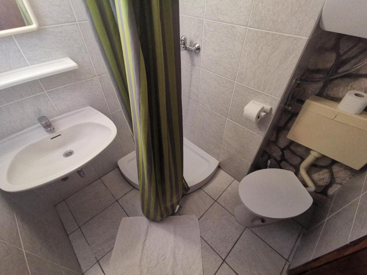 דראמליי Apartments Niko מראה חיצוני תמונה
