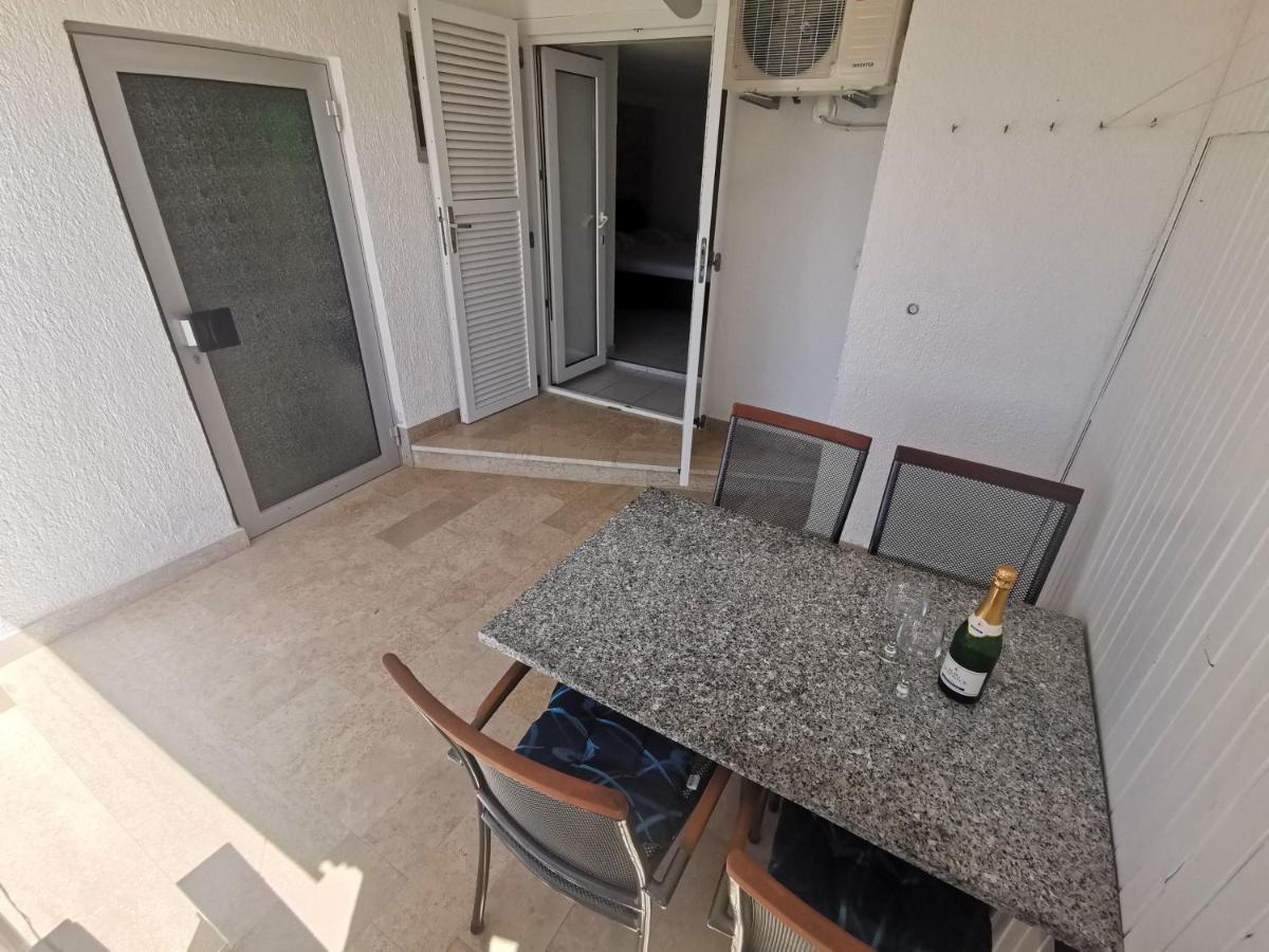 דראמליי Apartments Niko מראה חיצוני תמונה