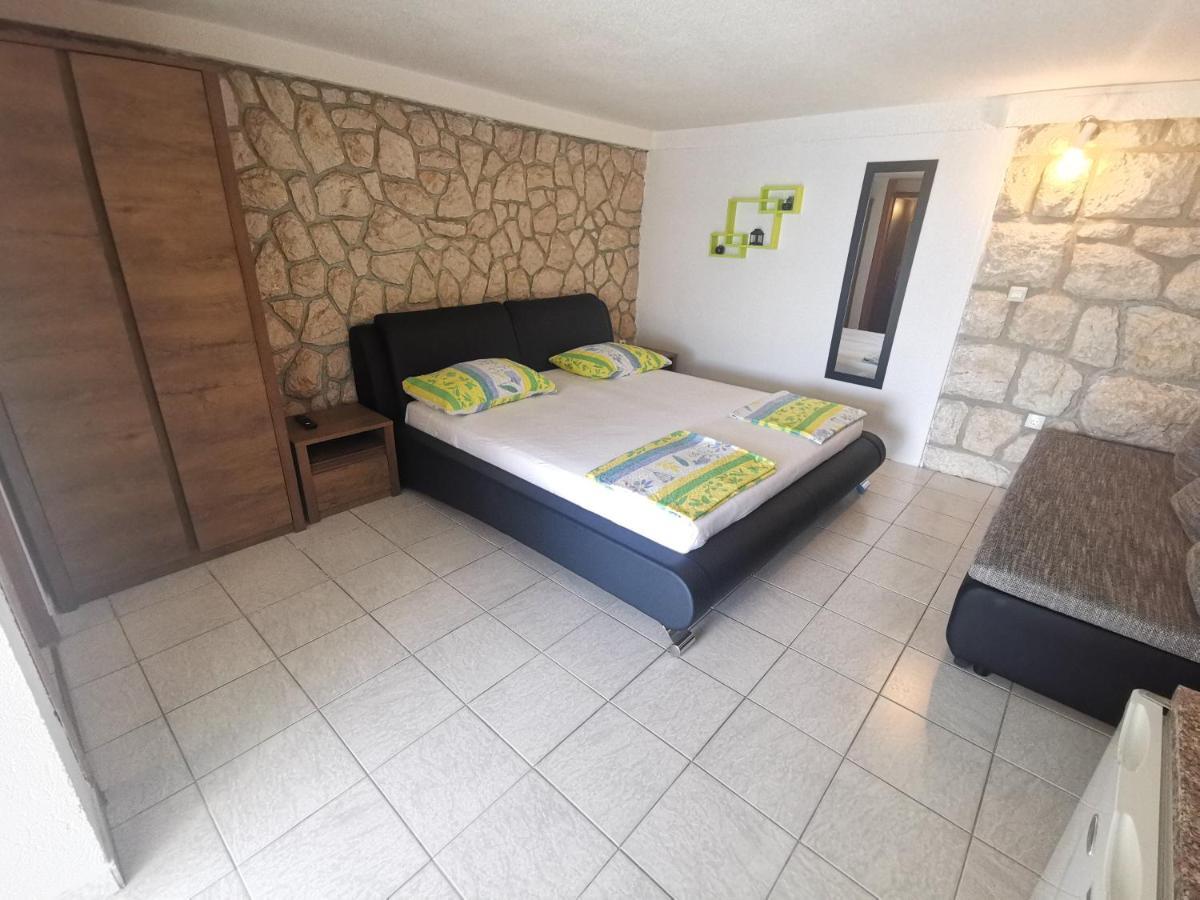 דראמליי Apartments Niko מראה חיצוני תמונה