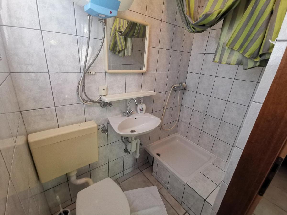 דראמליי Apartments Niko מראה חיצוני תמונה