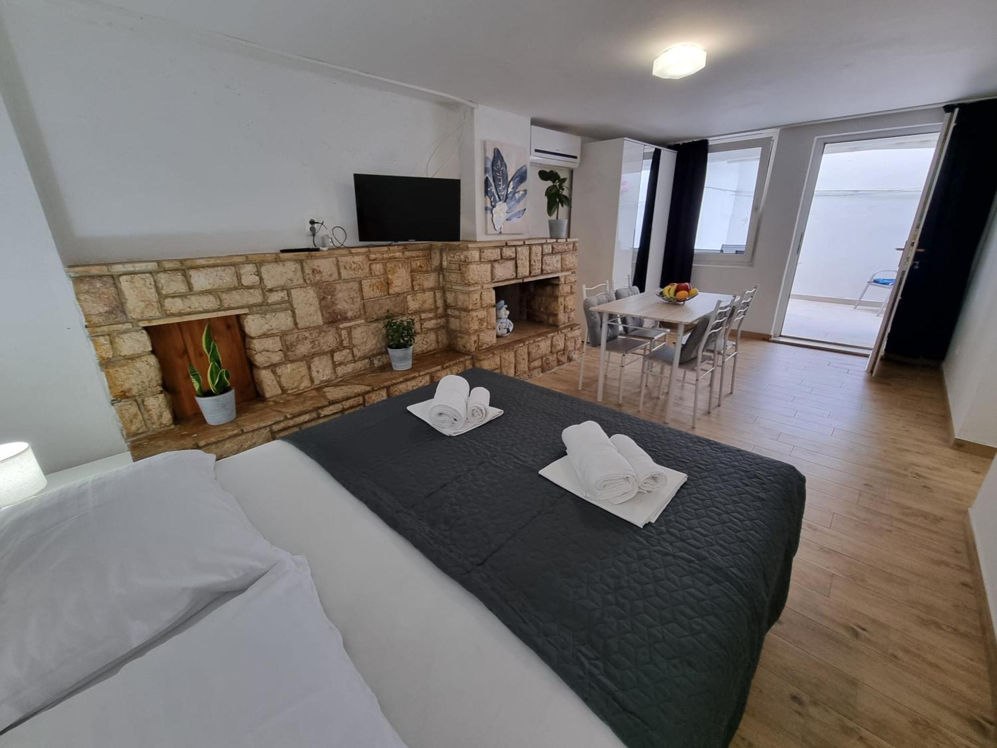 דראמליי Apartments Niko מראה חיצוני תמונה