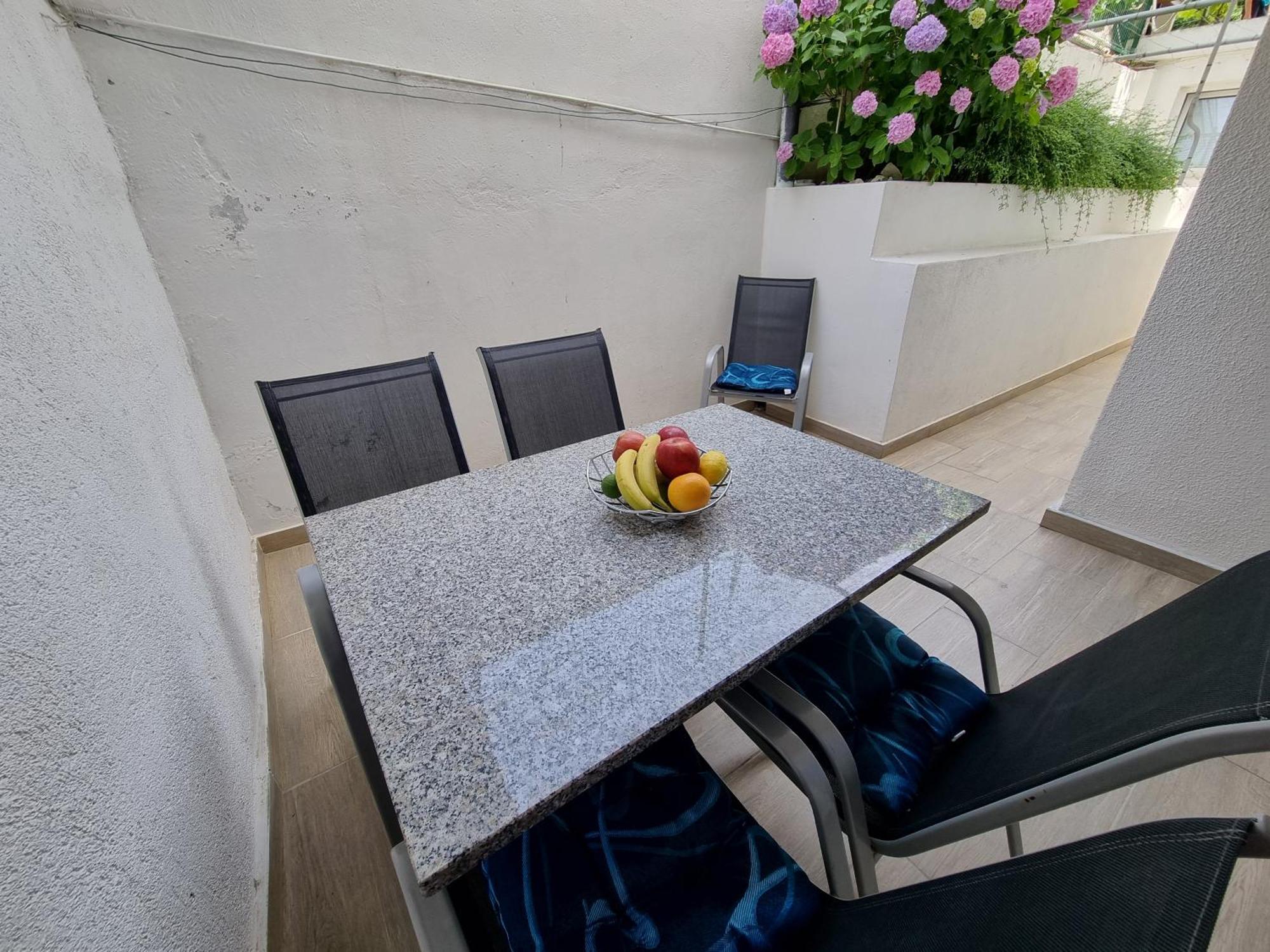 דראמליי Apartments Niko מראה חיצוני תמונה