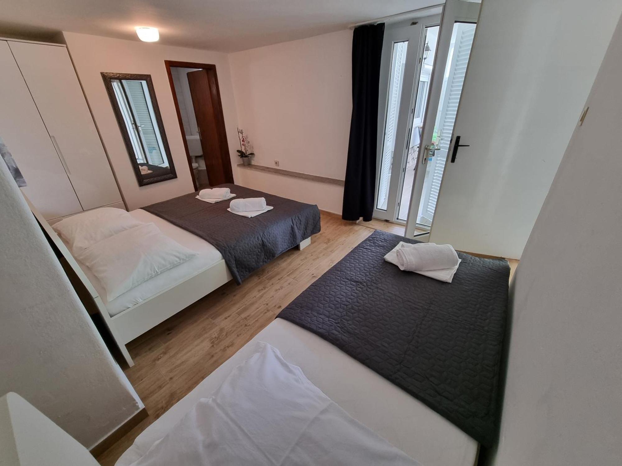 דראמליי Apartments Niko מראה חיצוני תמונה