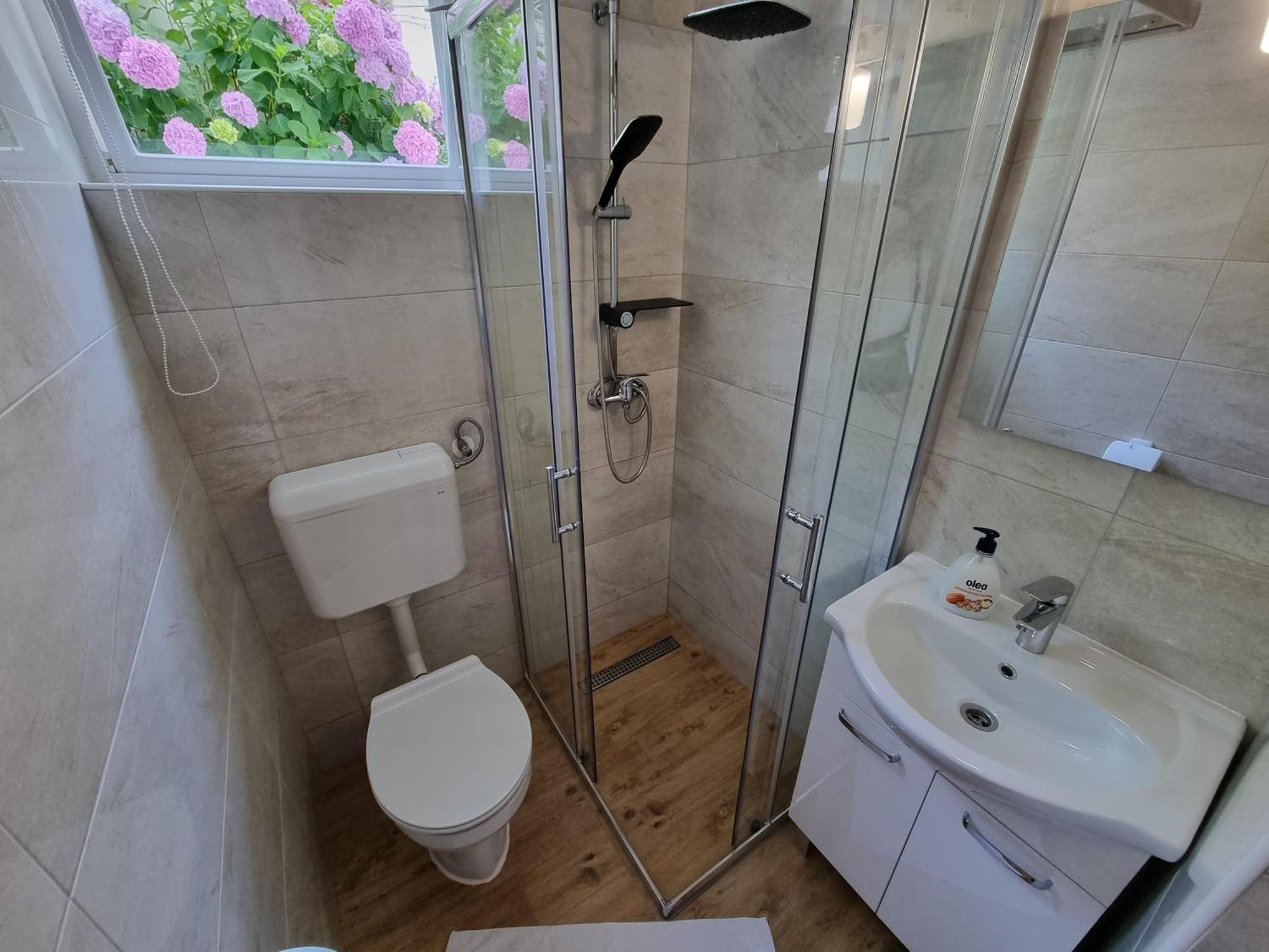 דראמליי Apartments Niko מראה חיצוני תמונה