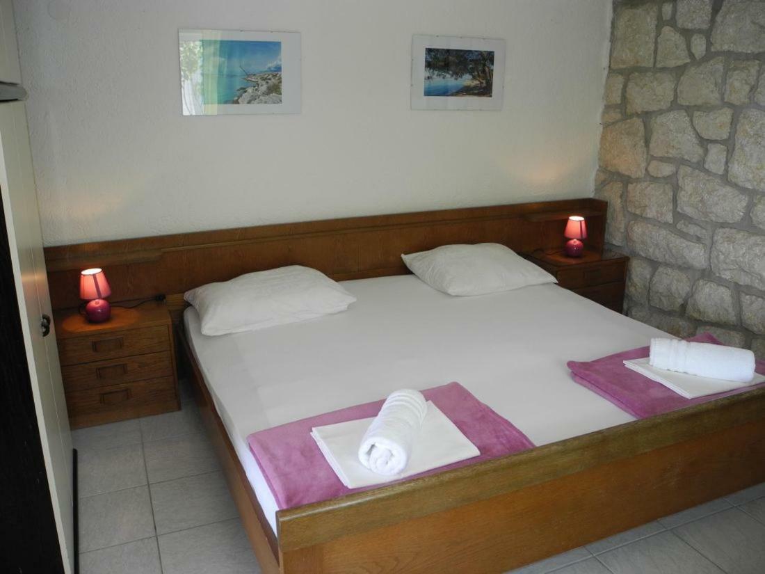 דראמליי Apartments Niko מראה חיצוני תמונה
