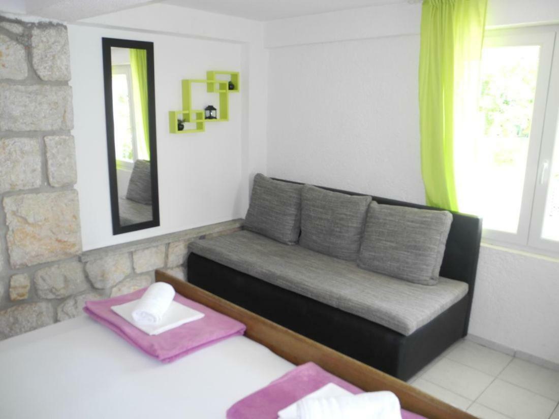 דראמליי Apartments Niko מראה חיצוני תמונה